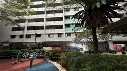 Clementi Avenue 2 Shopping Centre (D5), Retail #555321121